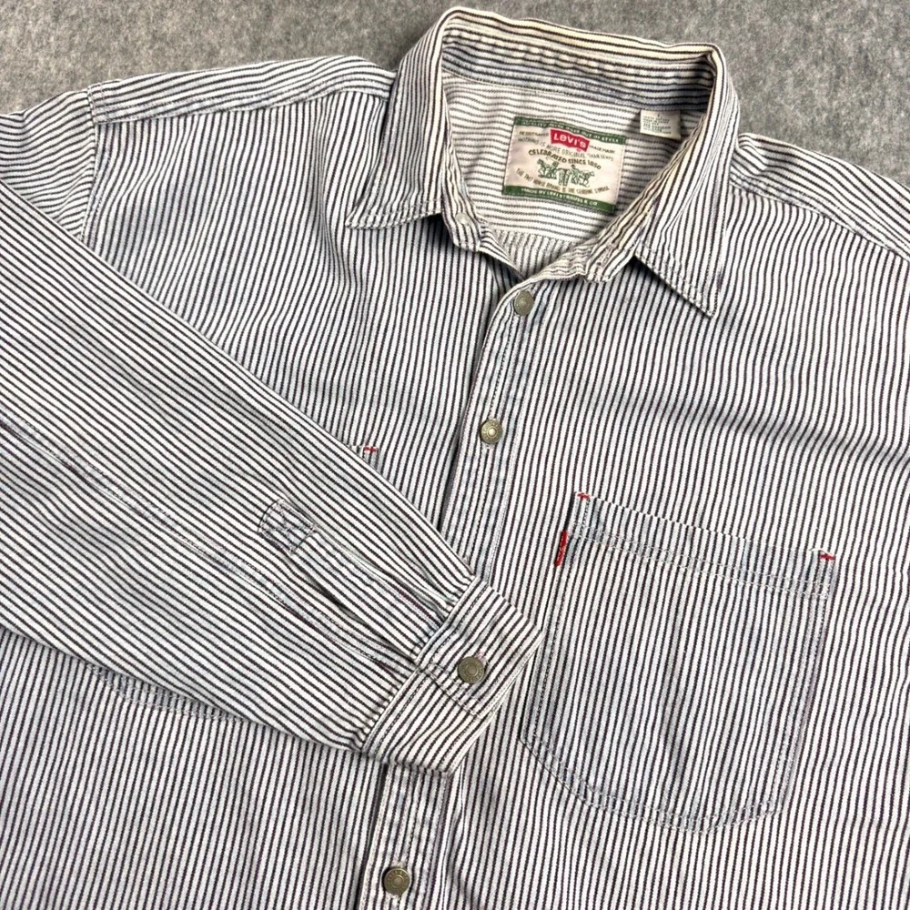 Vintage Levi's Shirt Men's Large Blue White Striped Denim Work Engineer Chore